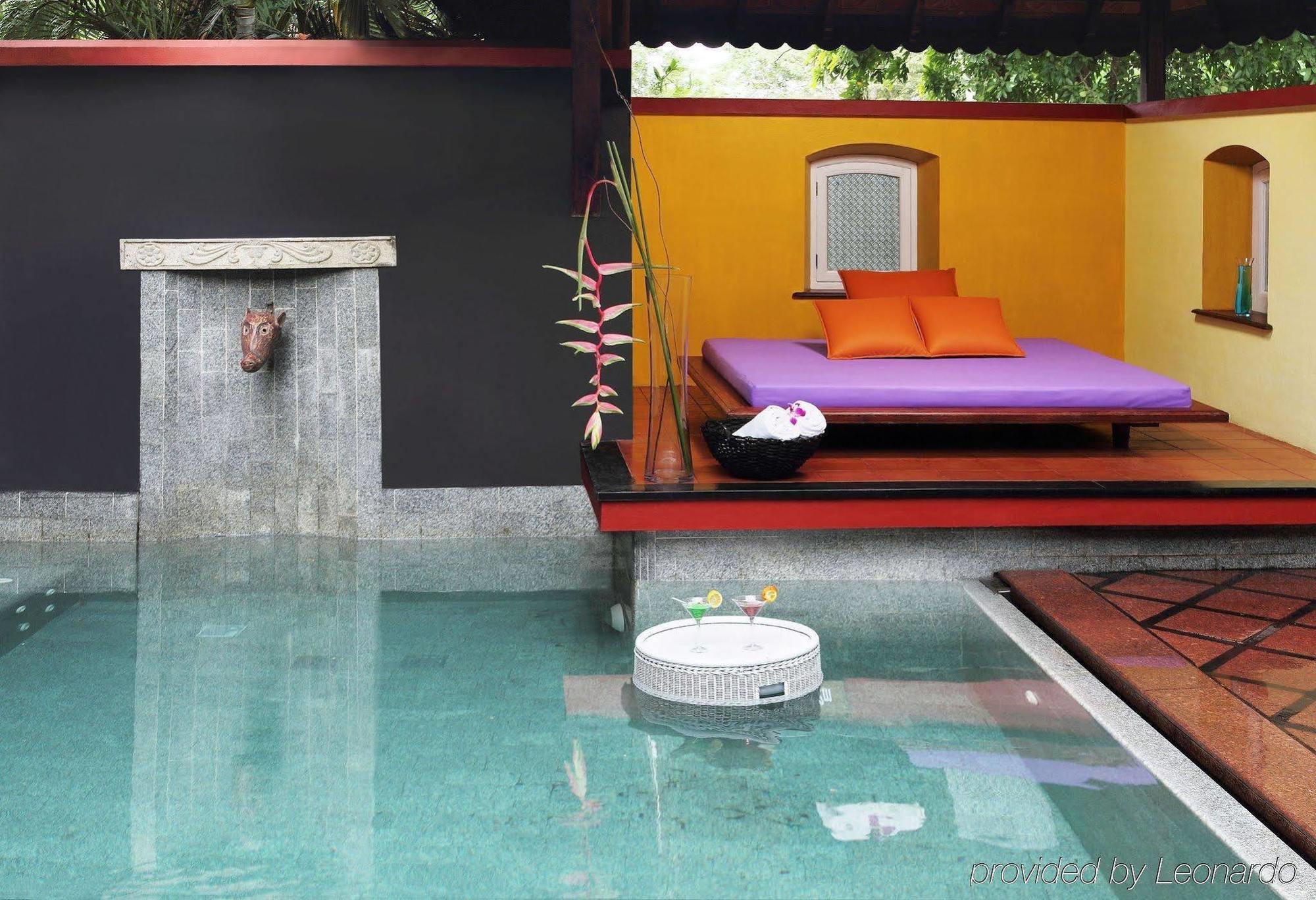 Taj Kumarakom Resort And Spa Kerala Rum bild